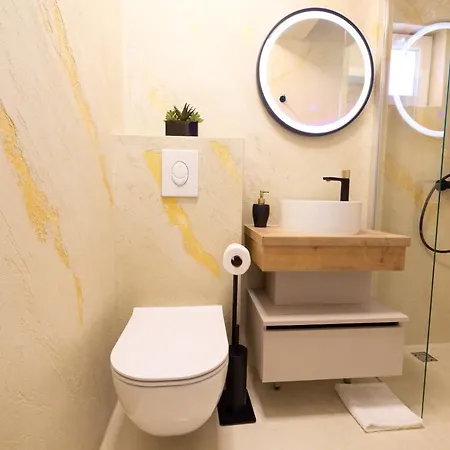 Luxury Melita Makarska